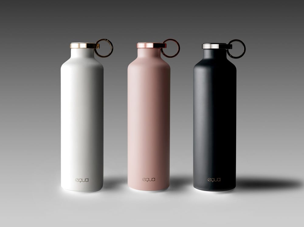 Die Equa Smart Flasche ist eine intelligente Isoliertrinkflasche aus Edelstahl die mit einer integrierter Leuchtfunktion ein gesundes Trinkverhalten fördert. Foto: Equa